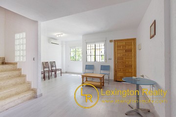 Radhus i Gran Alacant - Begagnade in Lexington Realty